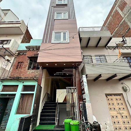 Cable Car Hotel Varanasi Exterior foto